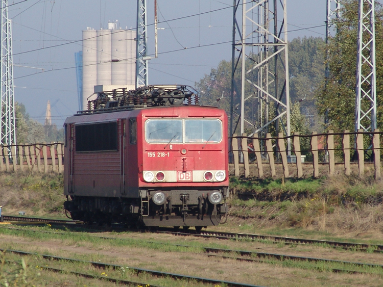 155 218-1 abgestellt im Kombiwerk Rostock-Seehafen(09.10.10)