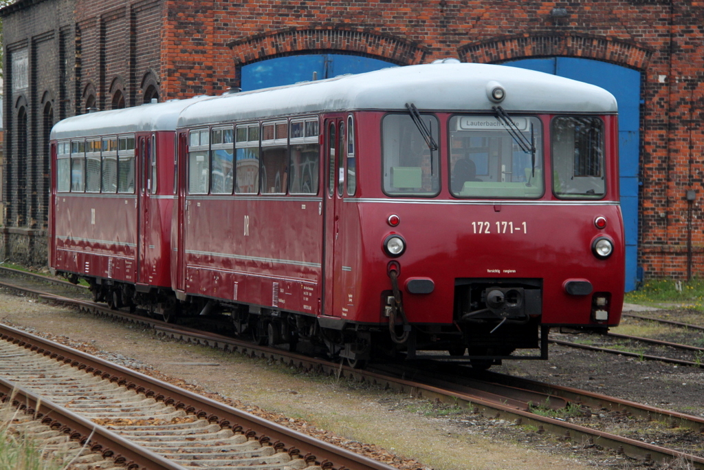 172 171-1+172 132-3 abgestellt im Bahnhof Bergen auf Rgen.11.05.2013