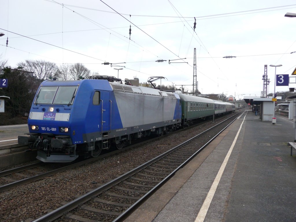 185 CL-009 (91 80 6185 509-7 D-ATLD) ist am 24.02.2010 mit einem RE13-Ersatzzug in Wuppertal-Oberbarmen zum Stehen gekommen.