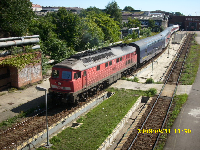 234 180 rangiert am 31.August 2008 im ehmaligen Talgo-Werk in Berlin Warschauer Strae.