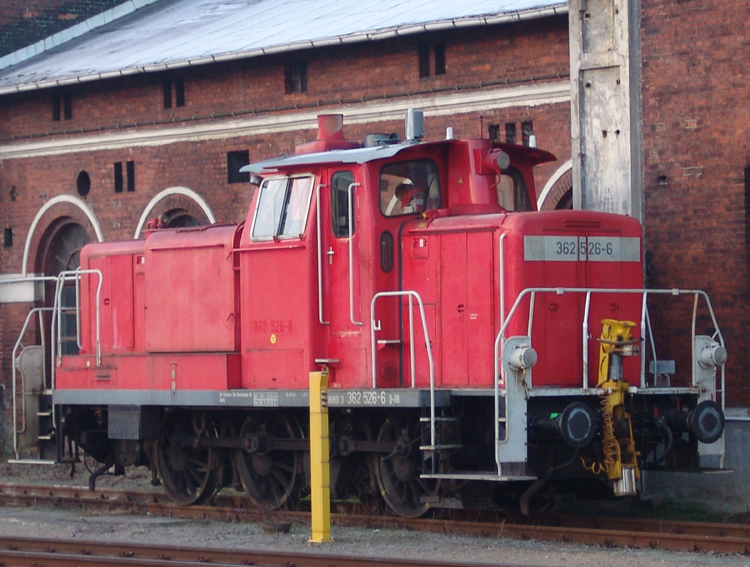 362 526-6 wartet im Schweriner Hbf auf ihren nchsten Einsatz.(29.01.2011)