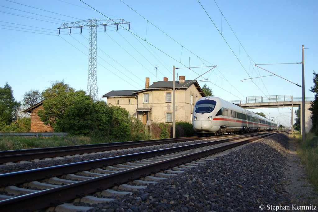 411 506-9  Linz  der BB als ICE 1508 von Leipzig Hbf nach Hamburg-Altona in Vietznitz. 29.06.2011