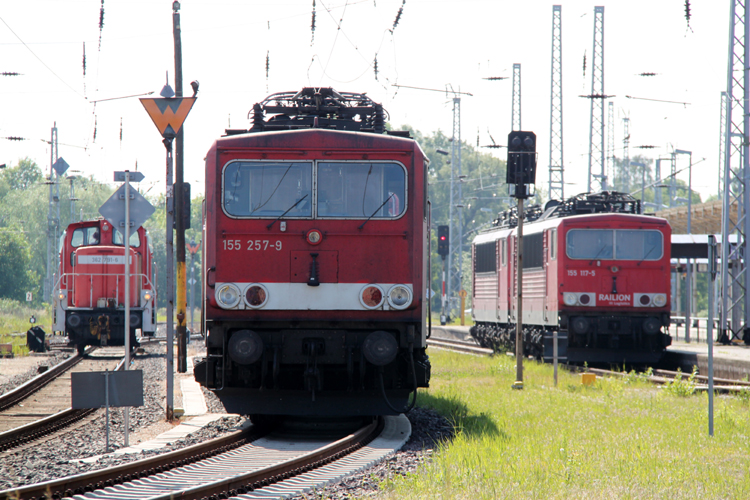 Alle bitte zum Gruppenfoto antreten.Wismar 30.05.2011