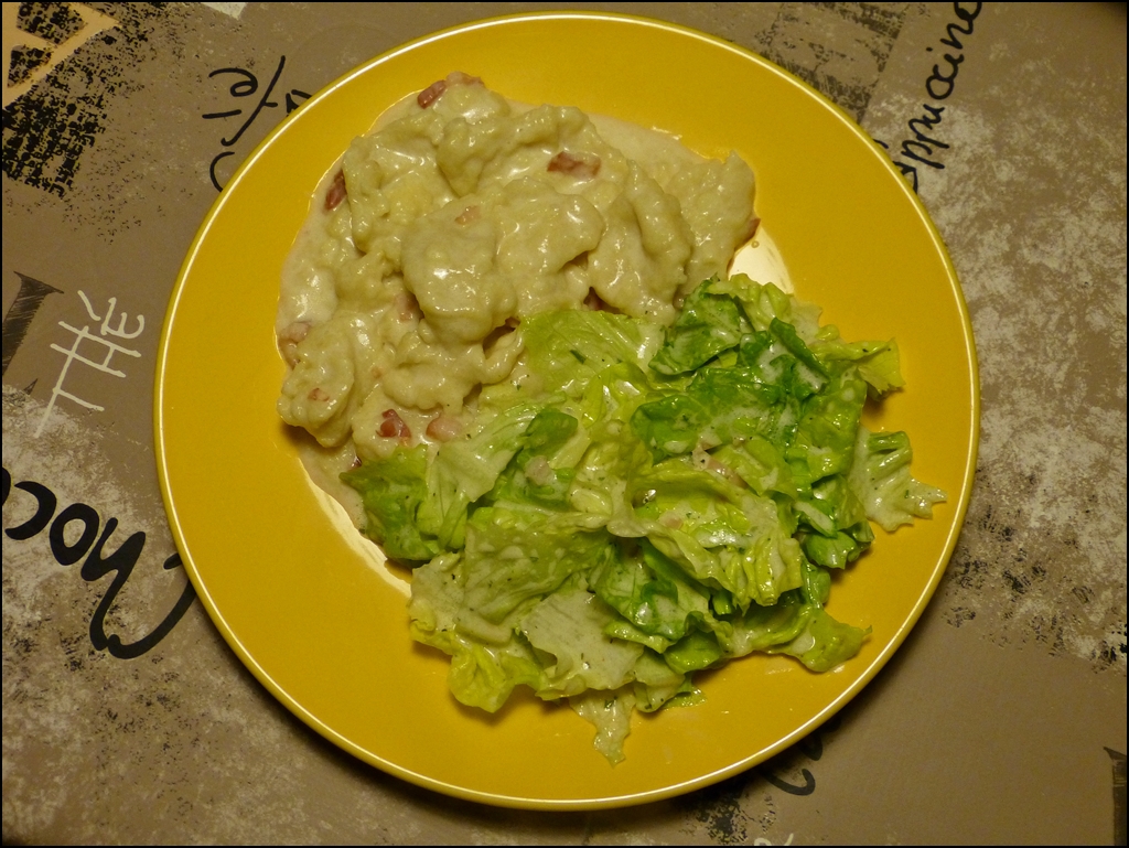 Auch fleischlos glcklich:  Kniddelen  mit grnem Salat. 13.02.2013 (Jeanny) 