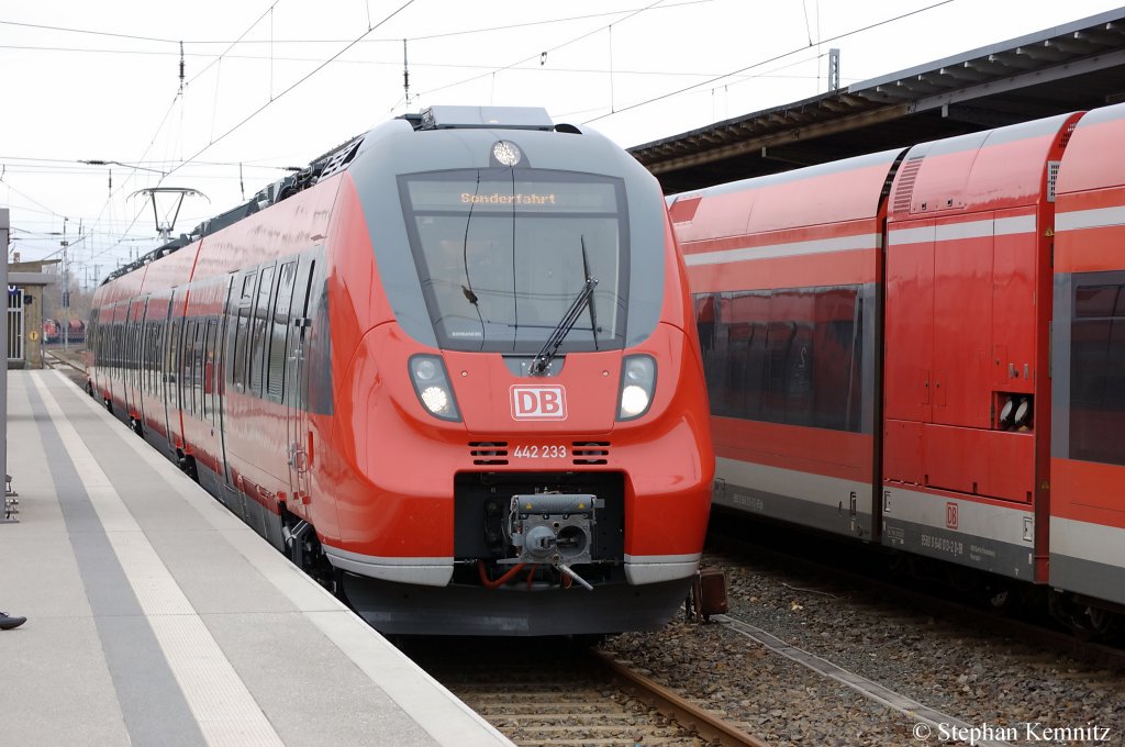 DB Talent 2 442 233/733 fr die S-Bahn Nrnberg in Hennigsdorf (b Berlin). 09.11.2010