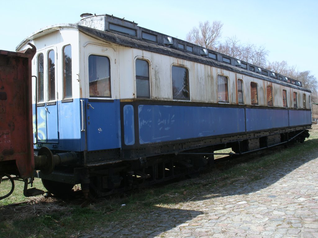 Der Kaiserwagen,am 14.April 2013,auf der Ladestrae in Ahlbeck.