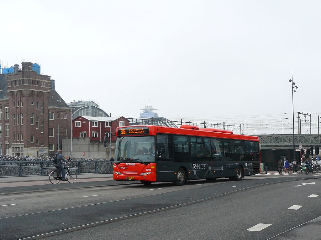 EBS R-net Bus 4011 Scania Omnilink Baujahr 2011. Odebrug Amsterdam 10-04-2013.

EBS R-net bus 4011 Scania Omnilink in dienst sinds 02-12-2011. Odebrug Amsterdam 10-04-2013.