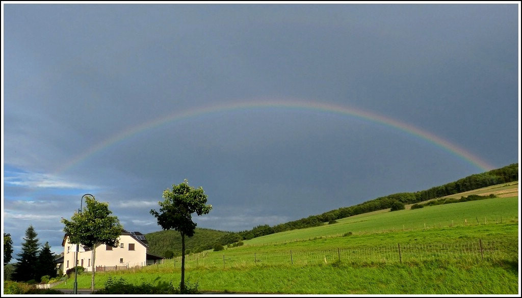 Erpeldange unter dem Regenbogen. 15.07.2012 (Jeanny)