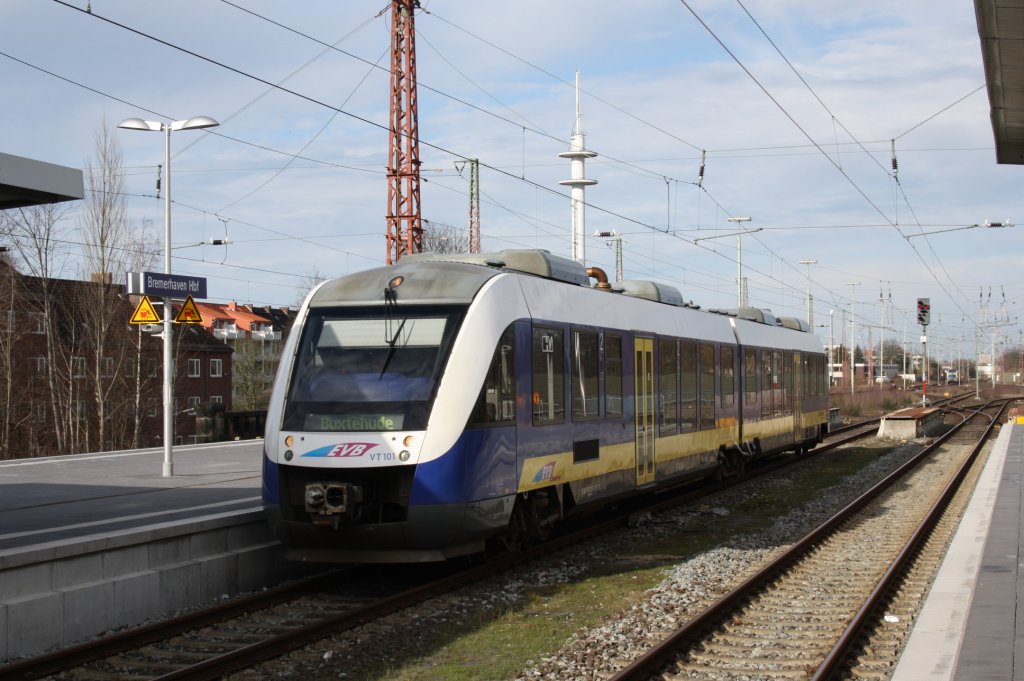 EVB Lint41 VT 101 (BR 648 171-6/671-5) Einfahrt in den Bremerhaven Hbf am 12.02.2011 aus Cuxhaven komment.