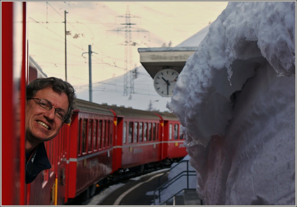  Hallo ,Stefan freut sich auf den Halt am Bernina Hospizia!
(20.036.2009)