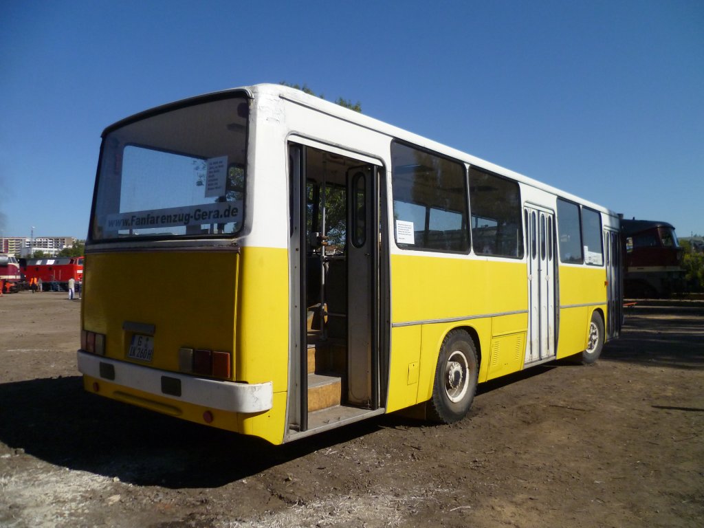 Ikarus 260 war am 02.10.11 in den Geraer Eisenbahnwelten ausgestellt.