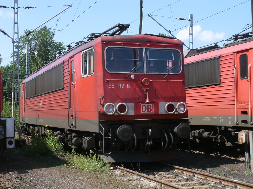 In der heien Mittagssonne stand,am 12.Juni 2011,155 112 in der Einsatzstelle Berlin Lichtenberg.