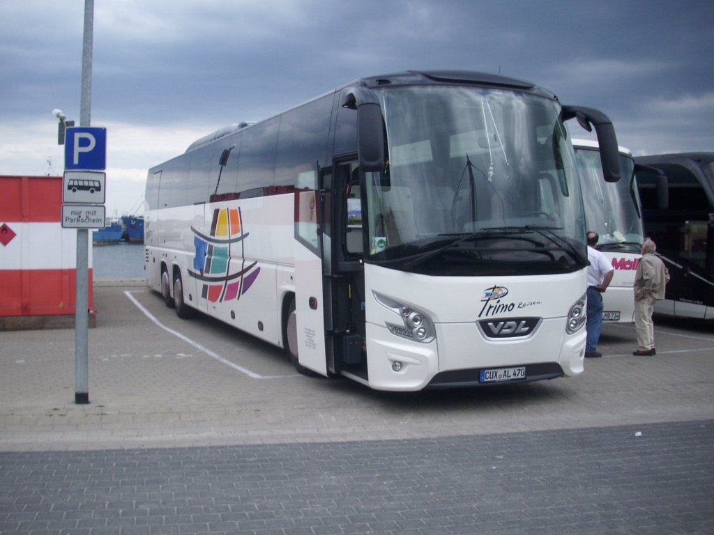 Neuer VDL Futura von Primo-Reisen aus Deutschland im Stadthafen Sassnitz.