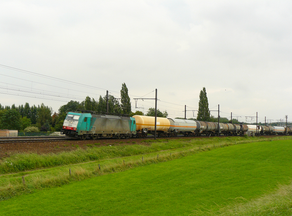 NMBS 2810 Ekeren, Belgien 12-08-2011.