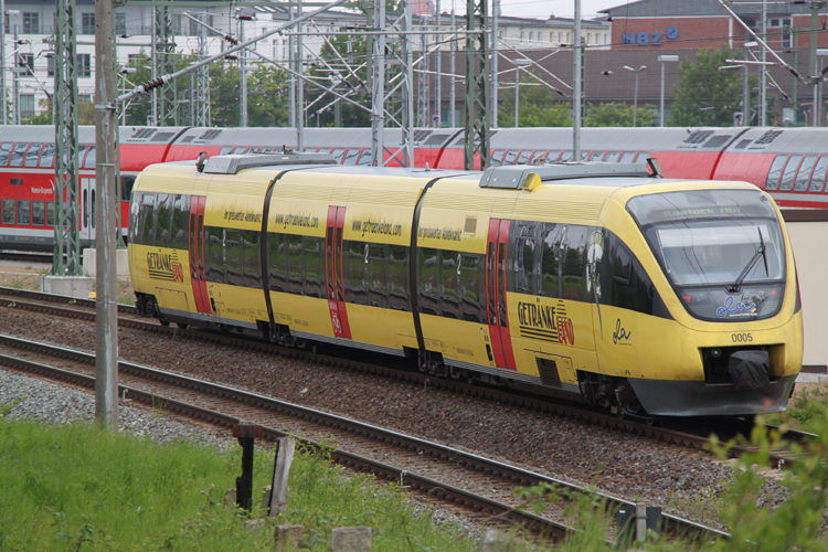 OLA-VT0005 als OLA79756 von Gstrow nach Rostock Hbf bei der Einfahrt im Rostocker Hbf.(16.05.2011)