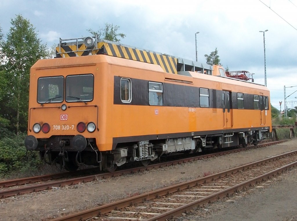 ORT 708 320 auf einem Abstellgleis in Mukran am 17.August 2010.