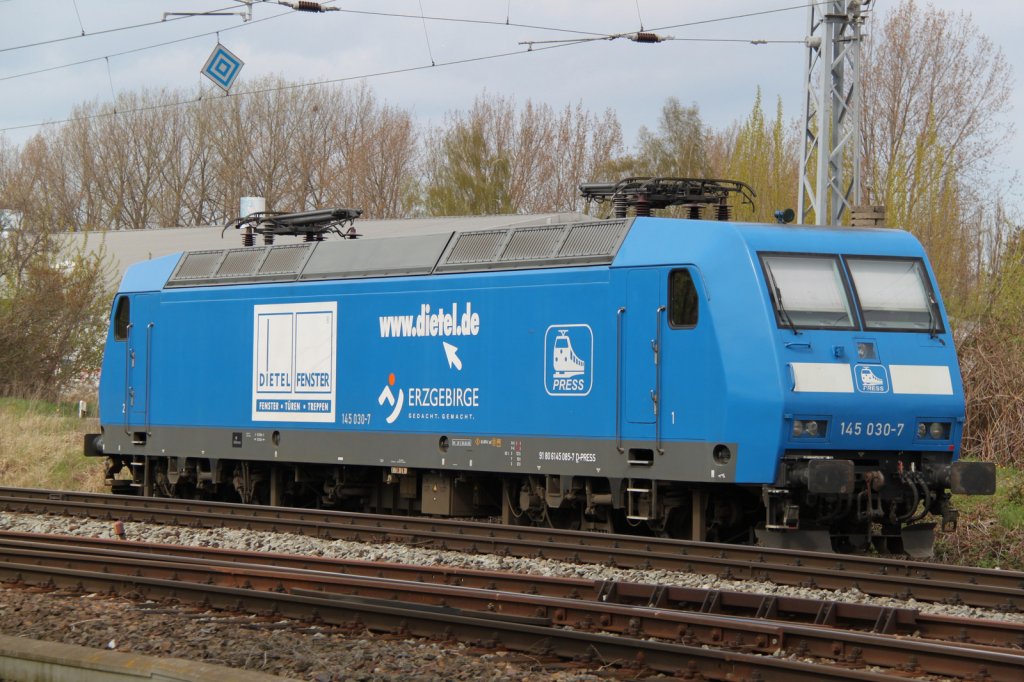 PRESS 145 030-7 abgestellt in Hhe S-Bahnhof Rostock-Marienehe.27.04.2012