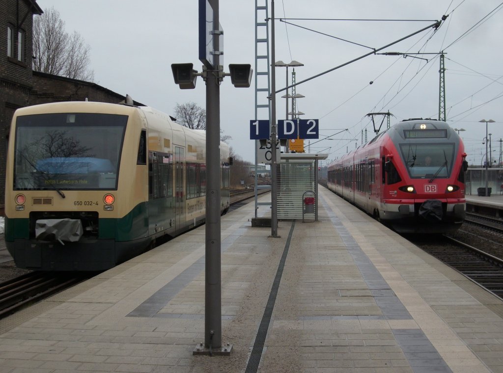 PRESS VT 650 032 wartete am 20.Mrz 2010 auf Anschlureisende die 429 029 aus Stralsund nach Bergen/Rgen brachte.Whrend 429 029 nach Binz weiter fuhr ging es fr den PRESS VT 650 032 nach Lauterbach Mole.