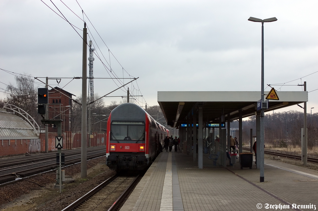 RE4  Ersatzgarnitur  (RE 37311) von Rathenow nach Jterbog in Rathenow. 24.02.2012