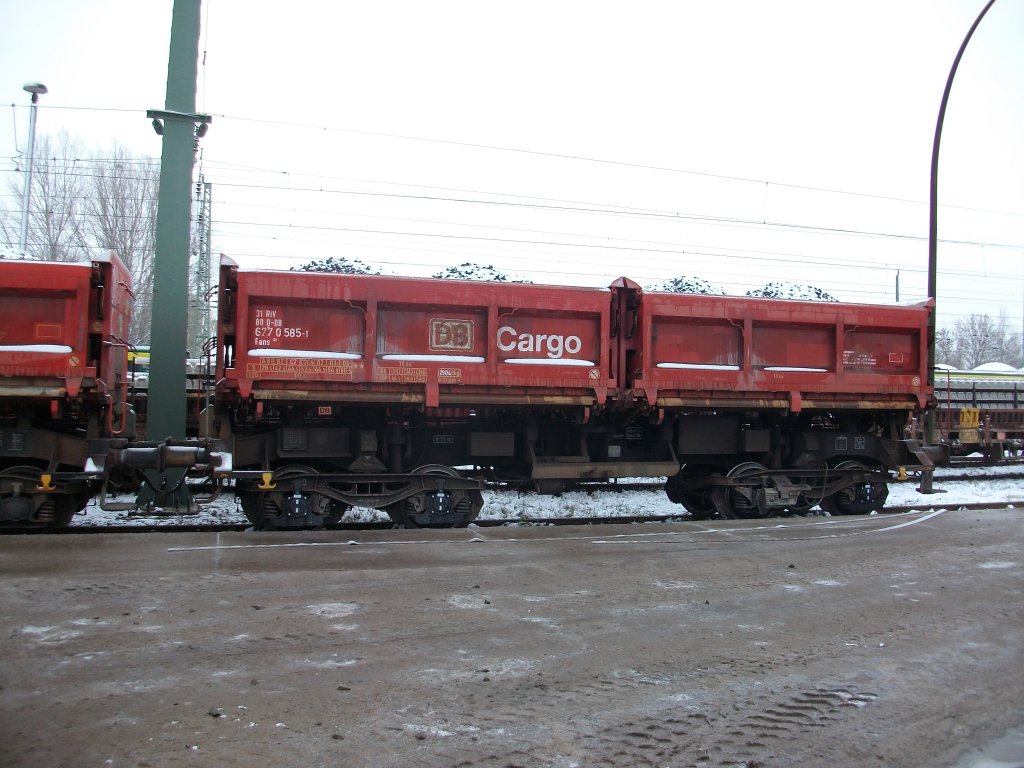 Seitenkippwagen noch von DB-Cargo am 26.November 2010 in Bergen/Rgen.