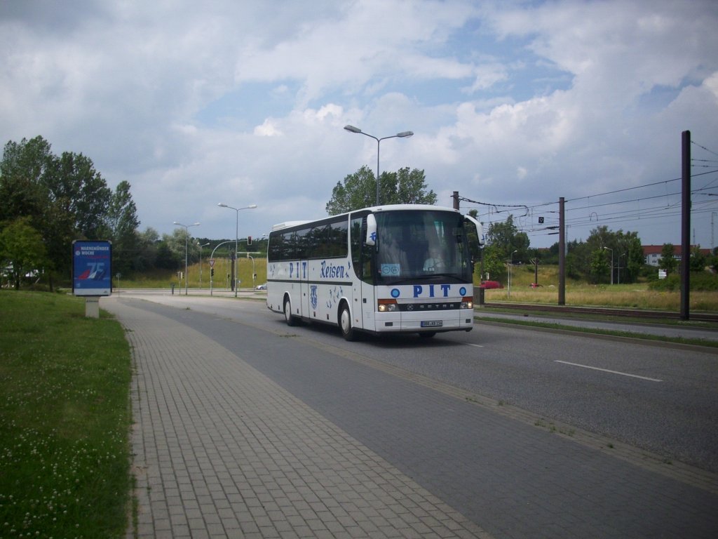 Setra 315 HDH von Pit Reisen aus Deutschland in Rostock.