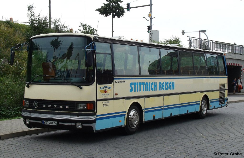Setra S 215 RL von Sittrich Reisen aus K�then, fotografiert am Hbf. in Dessau am 07.07.2012