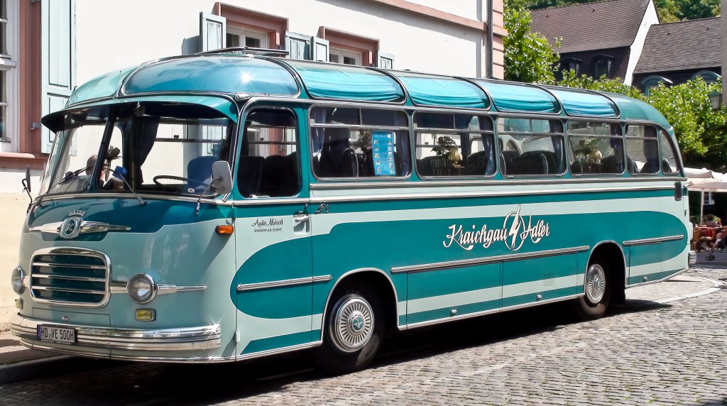 Setra S 9 am 29.7.2011 in Heidelberg, N�he Karlsplatz