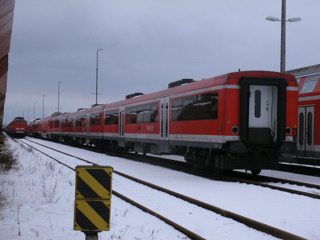 Sogar PUMA-Wagen stehen in Mukran.Aufnahme vom 18.Januar 2013.