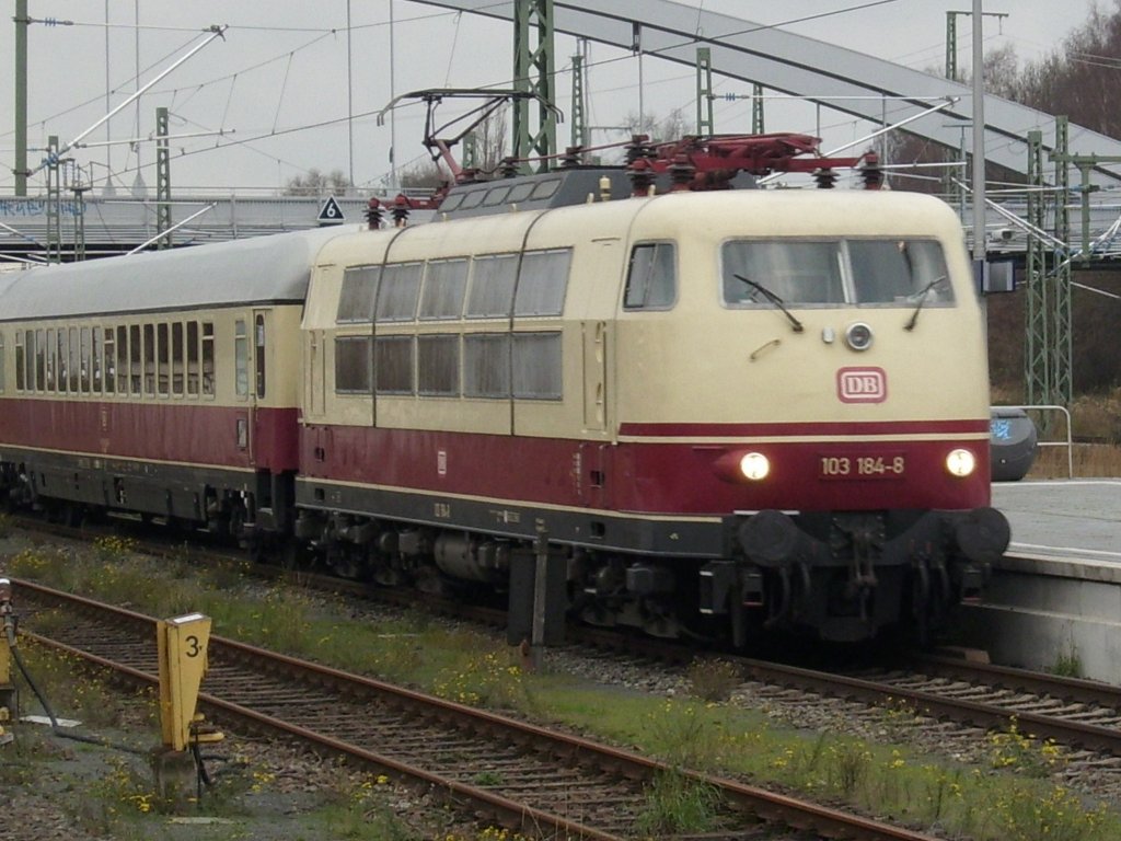 TEE-Sonderzug Bonn-Lbeck erreichte am 28.November 2009 mit 103 184 Lbeck.