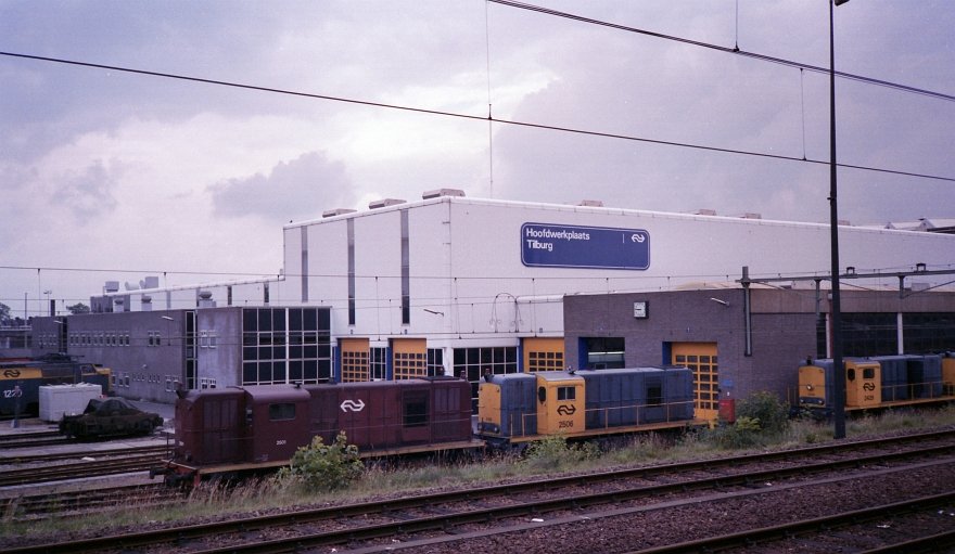 Tilburg AW Dieselloks BR 2400/2500. August 1990.