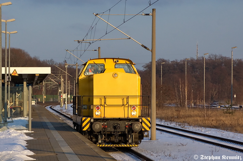 V 150.02 (293 508-8) ex DR (110 962-8) GSG Knape Gleissanierung GmbH als Lz in Rathenow in Richtung Stendal unterwegs. 08.02.2012