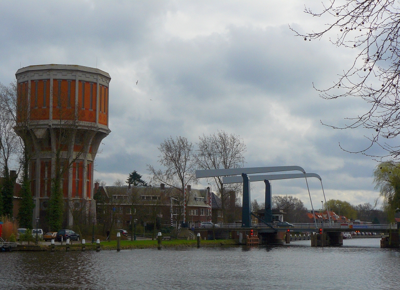 Wasserturm Hoge Rijndijk, Leiden 28-03-2010.