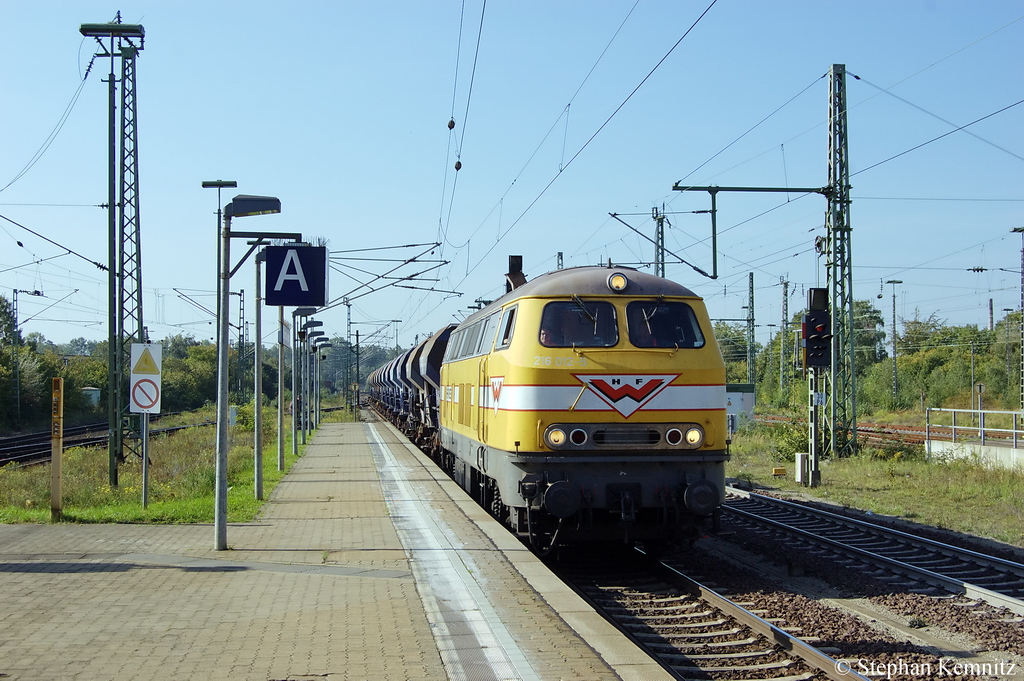 Wiebe-Lok Nr.11 (216 012-5) ex DB 216 068 mit einem Fccpps Ganzzug in Braunschweig. 24.09.2011