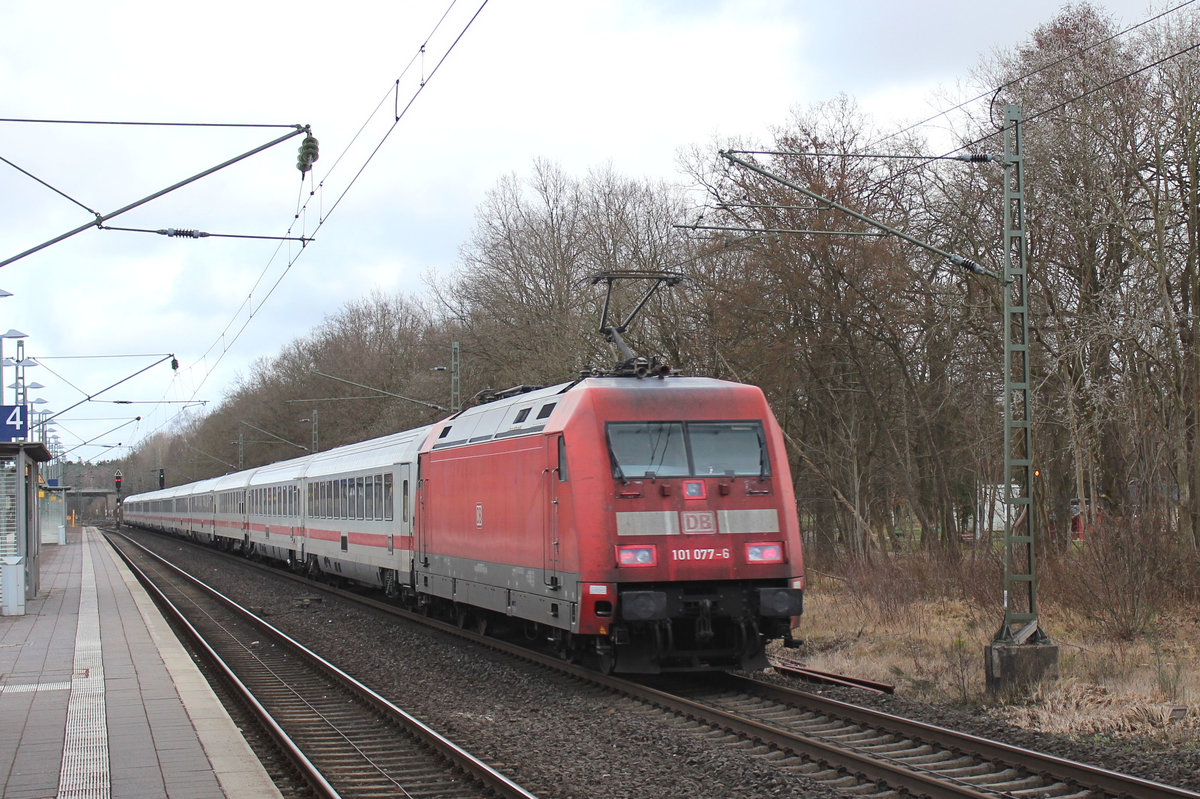 101 077-6 auf den Weg nach Hamburg. Lauenbrück den 10.08.2017