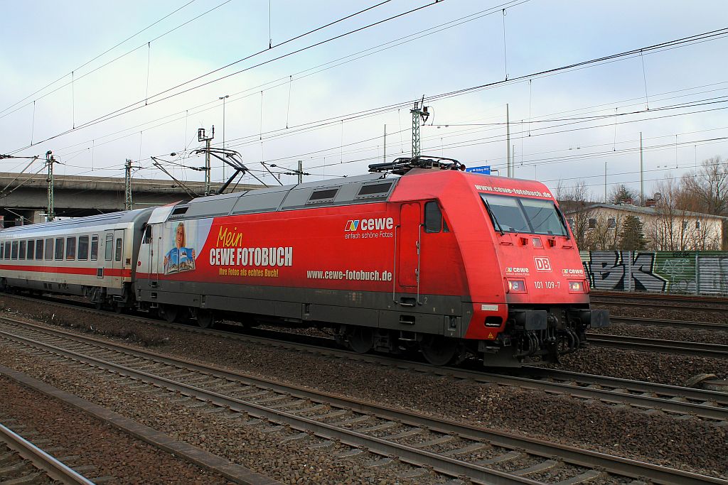 101 109-7  CEWE  verlässt hier HH-Harburg mit unbekanntem IC. 02.03.2013