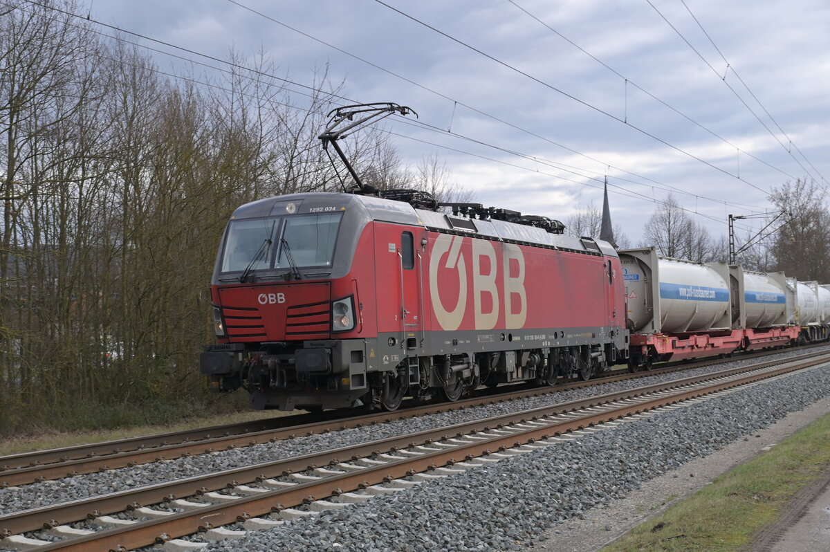 1293 034 in Thüngersheim  gen Karlstadt fahrend am 17.2.2024