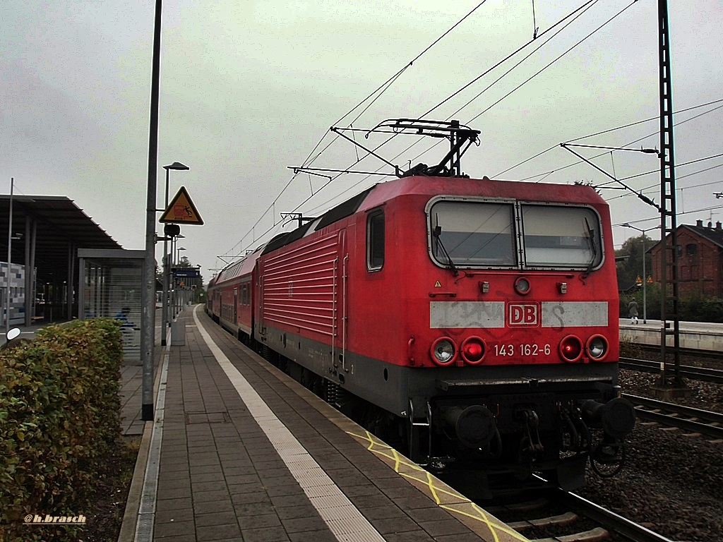 143 162-6 stand mit den RE nach verden,im bf rothenburg/wümme,26.09.14