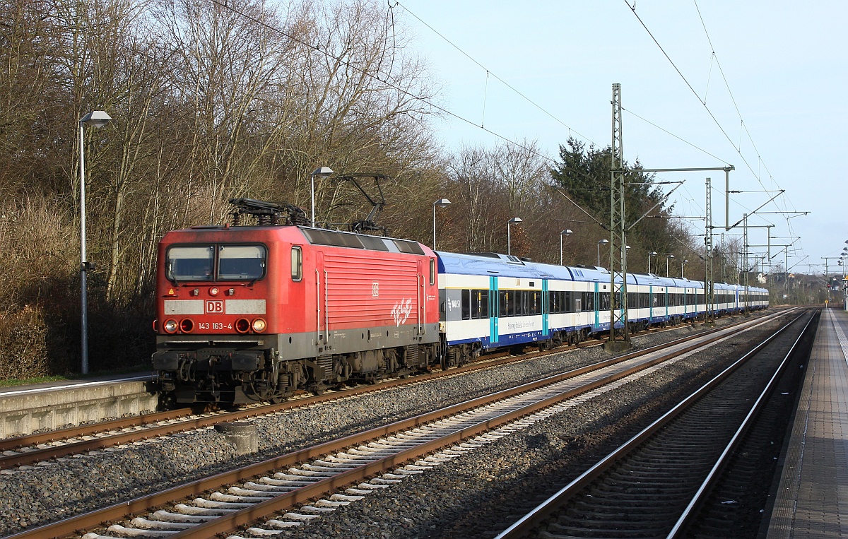 143 163-4 mit Married-Pair Rücküberführung nach Flensburg. Schleswig 15.03.2017