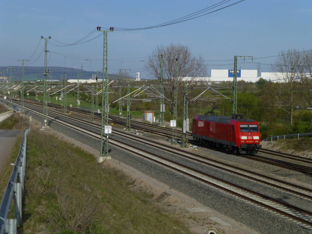 145 059 ist am 22.5.16 alleine auf dem Weg Richtung Erfurt.