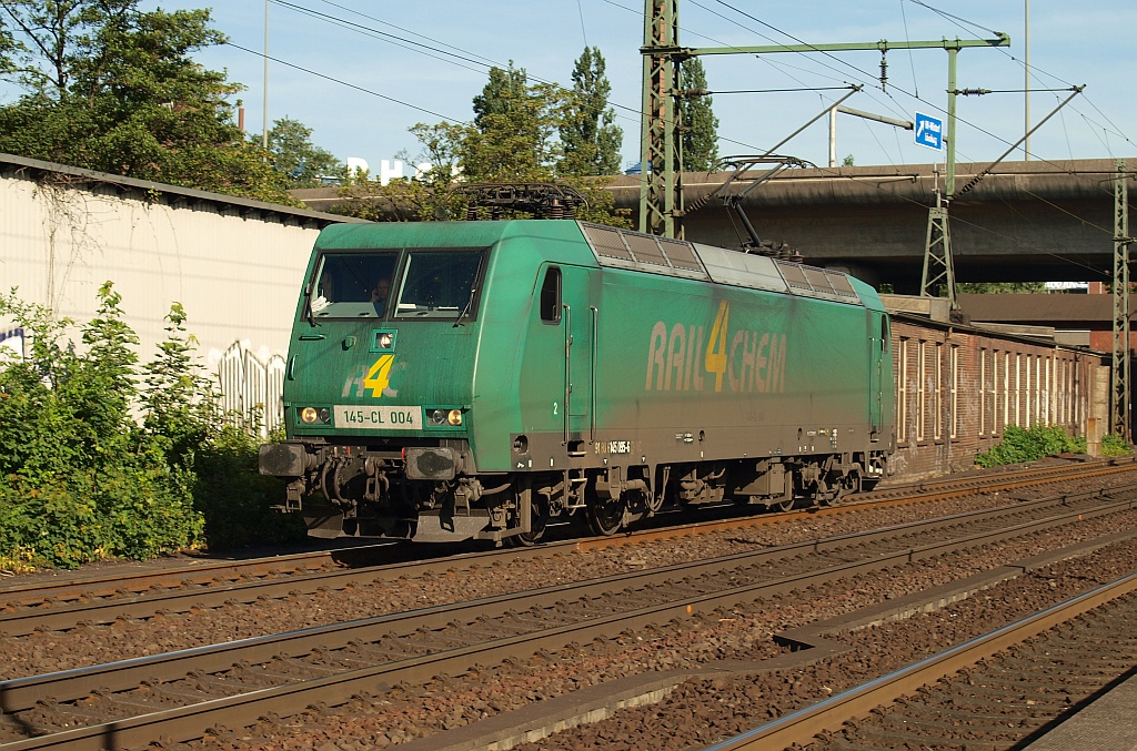 145 095-6/145-CL 004 der R4C fährt hier Solo durch HH-Harburg. 03.06.11