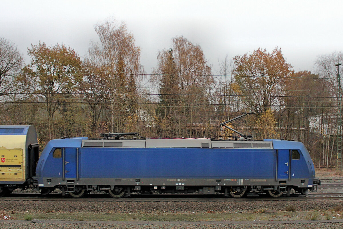 146 519-4 verlässt den Tostedter Bahnhof und macht sich auf den Weg nach Hamburg. Datum: 04.12.2022