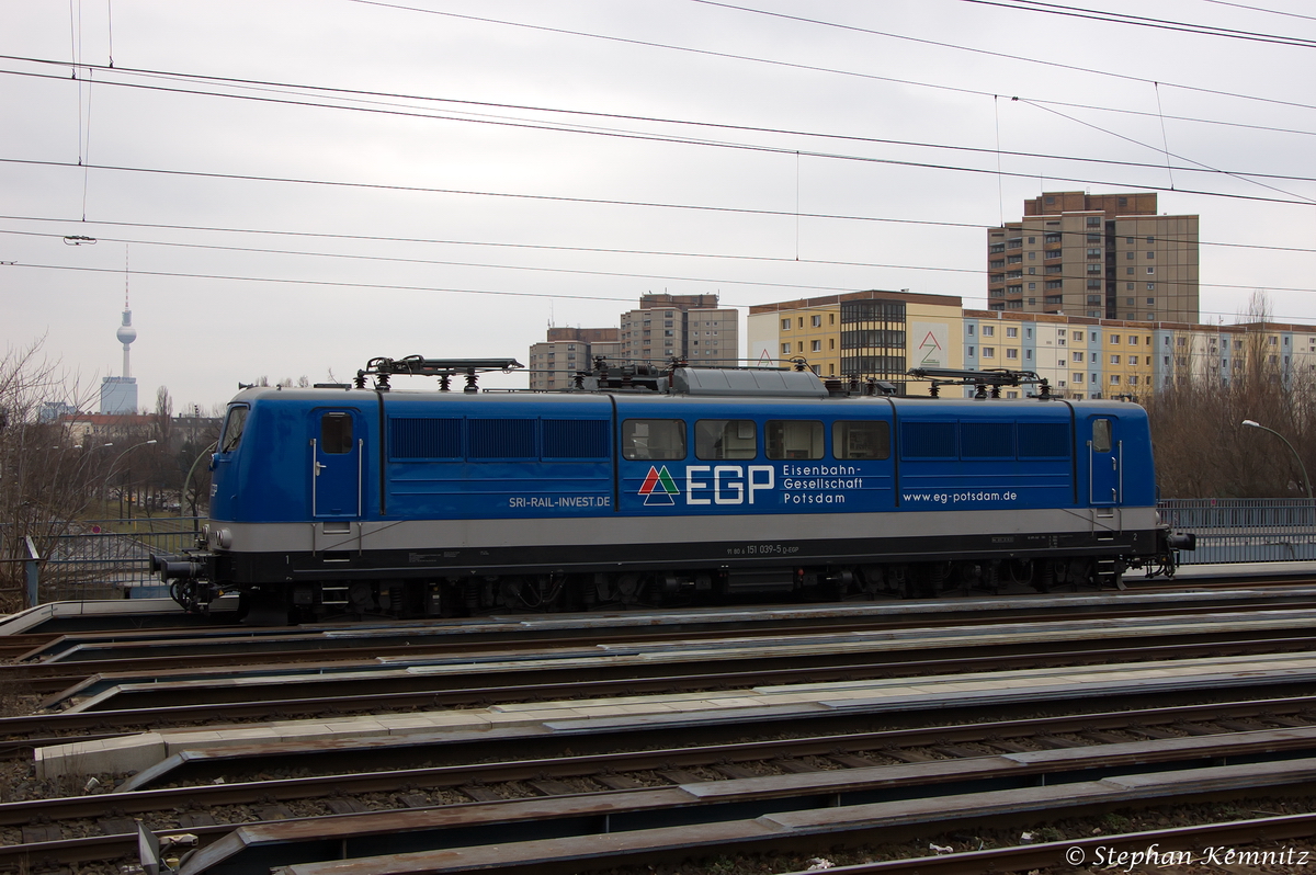 151 039-5 SRI Rail Invest GmbH für EGP - Eisenbahngesellschaft Potsdam mbH, stand in Berlin Greifswalder Straße abgestellt. 11.02.2014