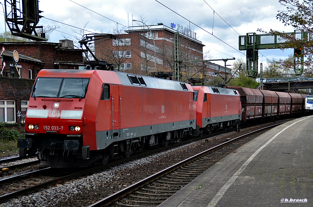 152 033-7 zog mit einer schwesterlok einen kohlezug durch hh-harburg,17.04.15