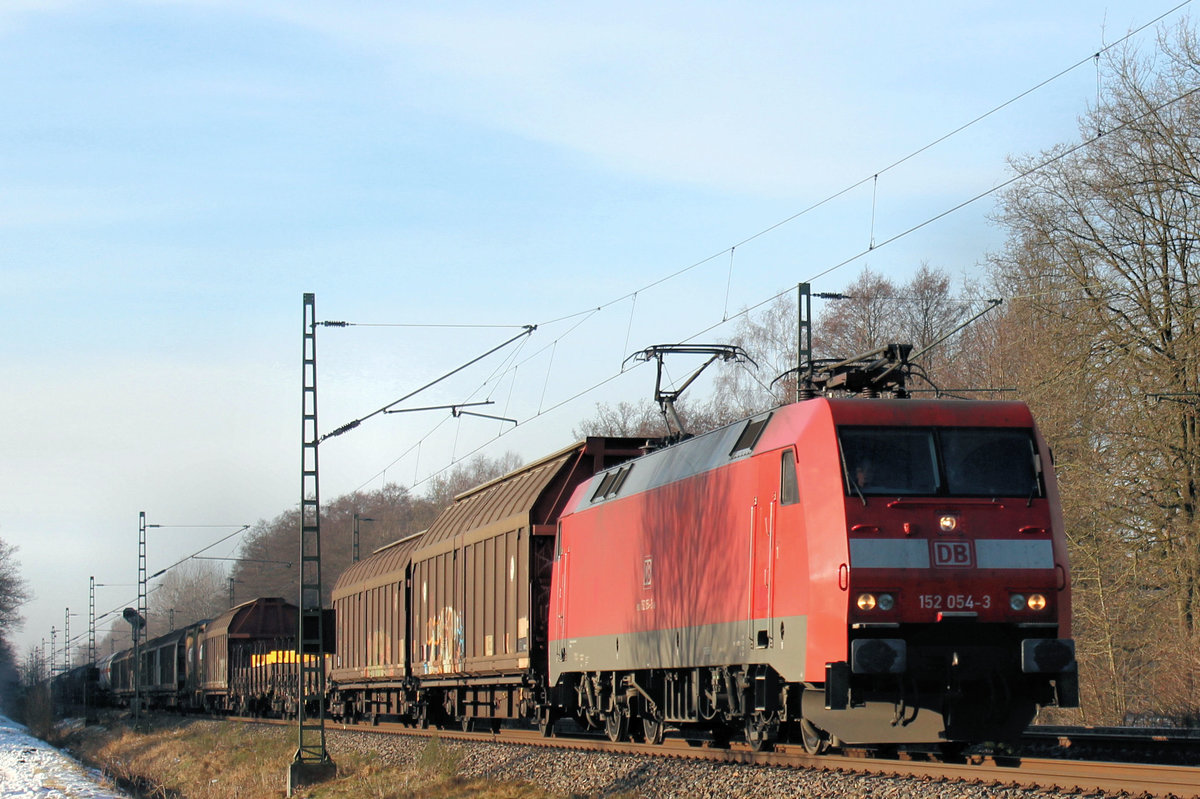 152 054-3 auf den Weg nach Hamburg. Tostedt - Dreihausen den 28.01.2017