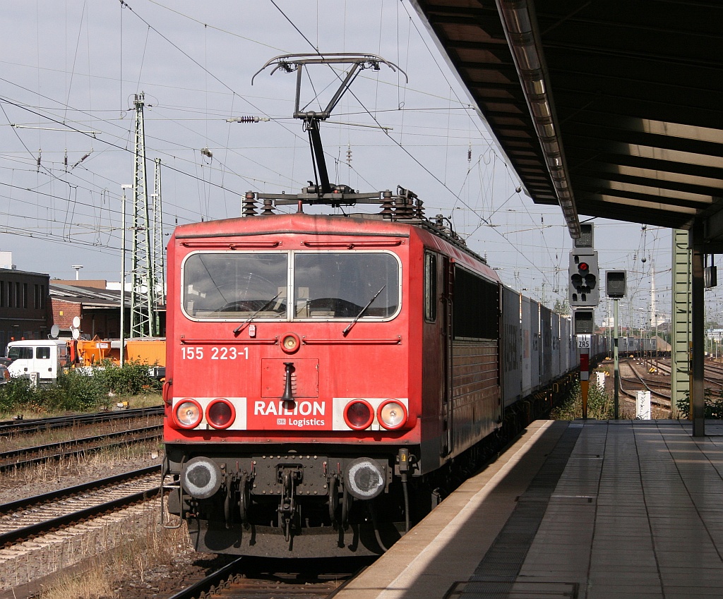 155 223-1 mit Maersk Containerzug, Bremen Hbf, 06.09.12