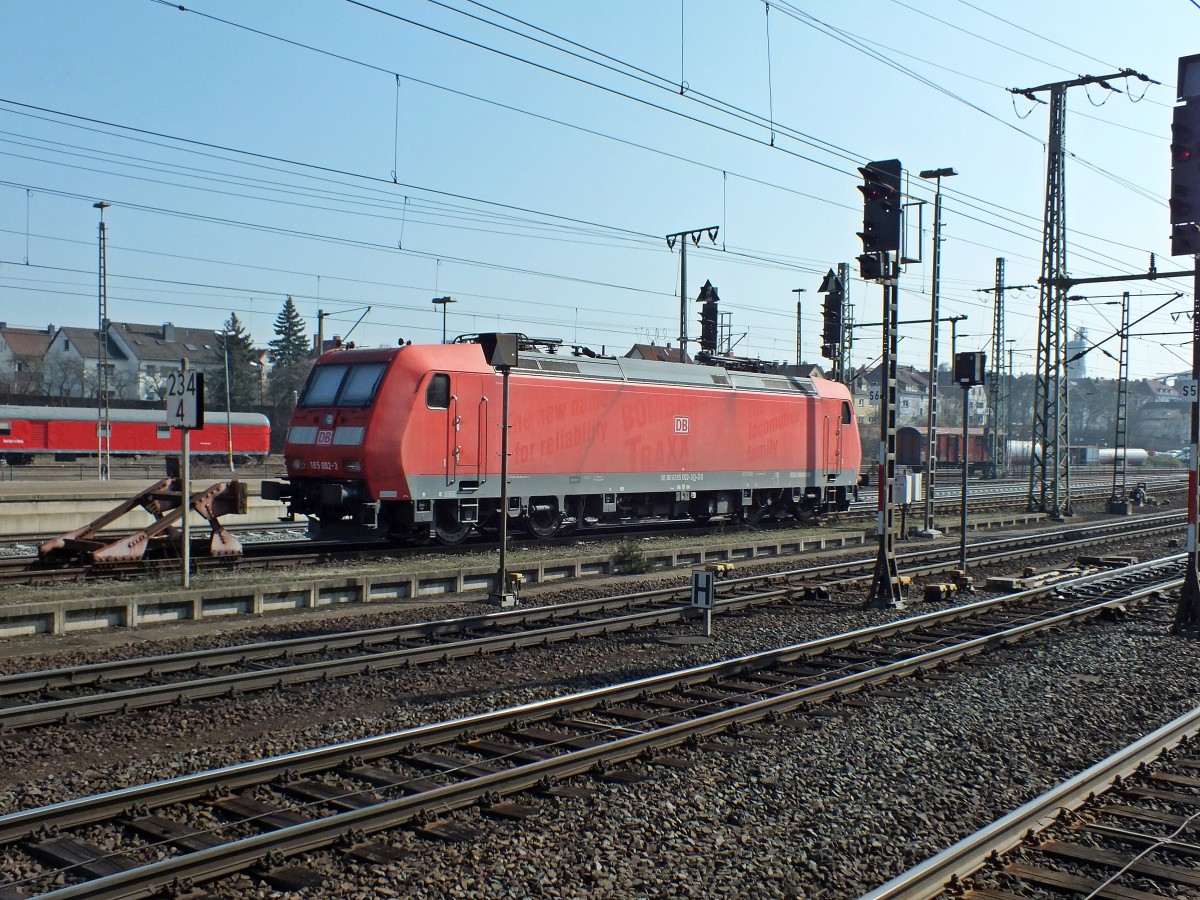 185 002 steht am 14.3.14 auf einem Stumpfgleis in Fulda und wartet auf neue Aufgaben.