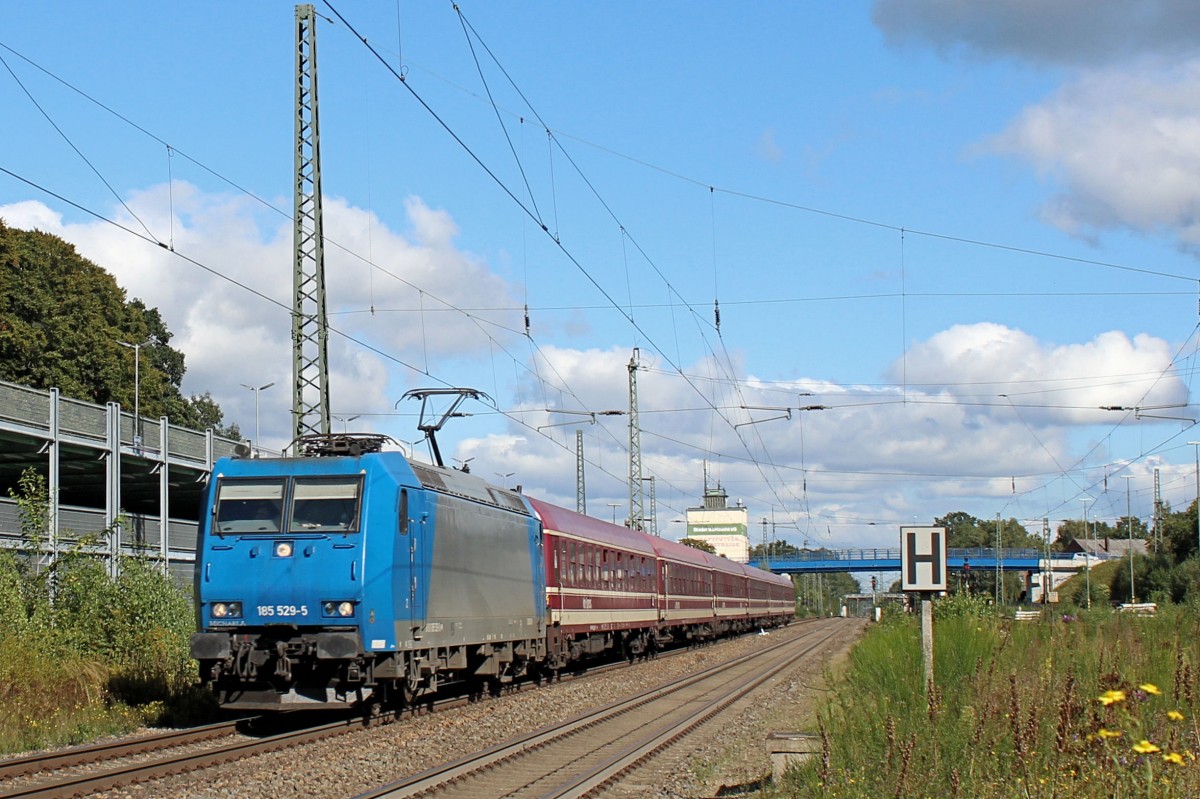 185 529-5 mit einen Sonderzug am Haken. Tostedt den 27.09.2015