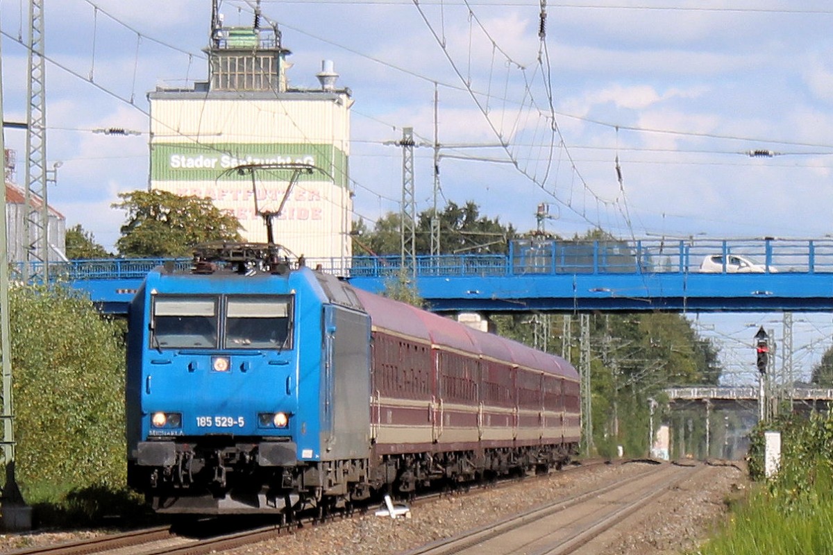 185 529-5 mit einen Sonderzug am Haken. Tostedt den 27.09.2015