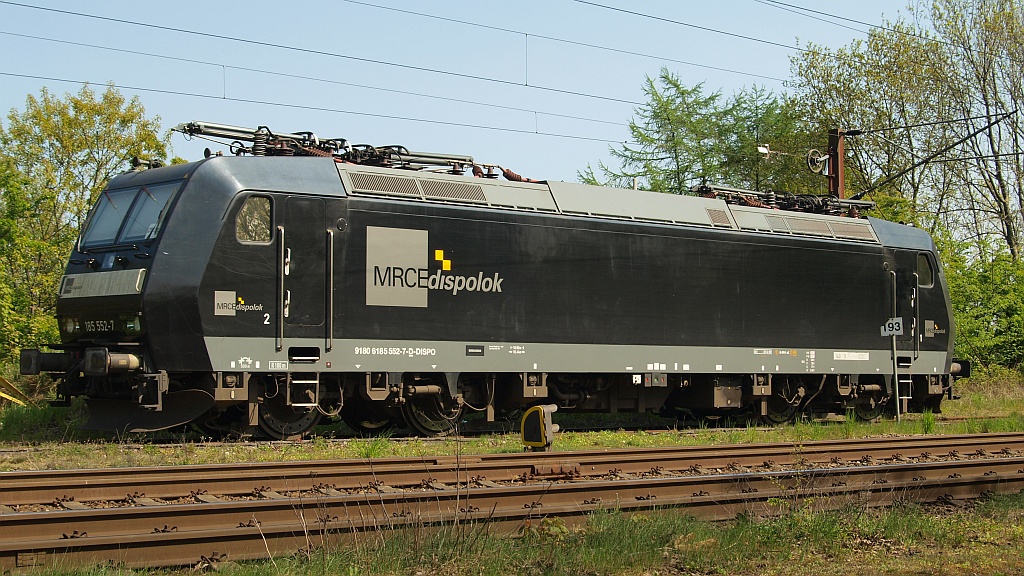 185 552-7 der MRCE verliehen an CFL Cargo steht hier am 06.05.2011 abgestellt im Padborger Bahnhofsbereich.