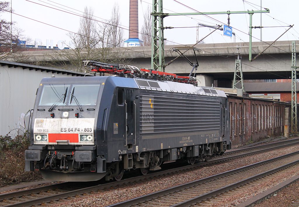 189 803-0/ES64F4-803 verlässt hier Hamburg Richtung Maschen. HH-Harburg 02.03.2013